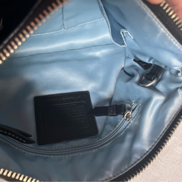 Coach leather shoulder bag. - Picture 12 of 16